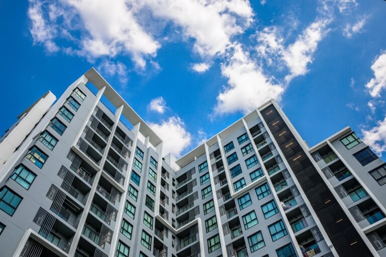 法人でマンション購入するなら節税対策が不可欠！投資のメリットと注意点